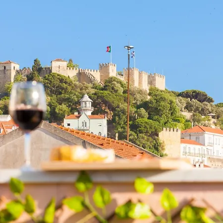 Open Trace 2 Bedroom Located Centeral *