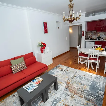 2-bedroom 2 Double Bed 1 Sofa Bed With Open Terrace In Apartment Lisbon