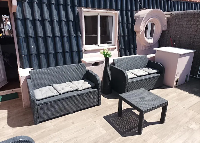 Open Trace 2 Bedroom Located Centeral Lisboa